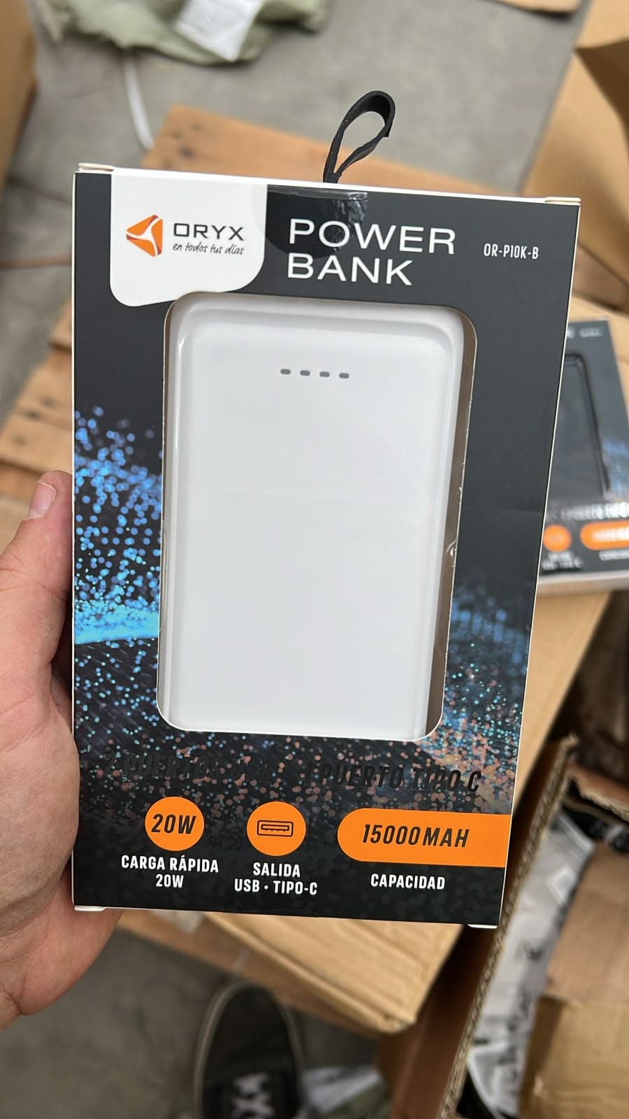 Caja del power bank Oryx OR-P10K-B blanco, vista frontal (foto real), CARPORTB — miniatura 9