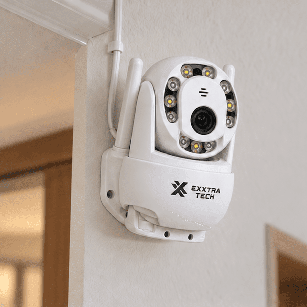 HANDOFF-48|CAMEXXSEG|02|d338da07386e|Cámara de Seguridad WiFi Exxtra Tech YCC365 Plus con Movimiento - Única - Producto en contexto de uso