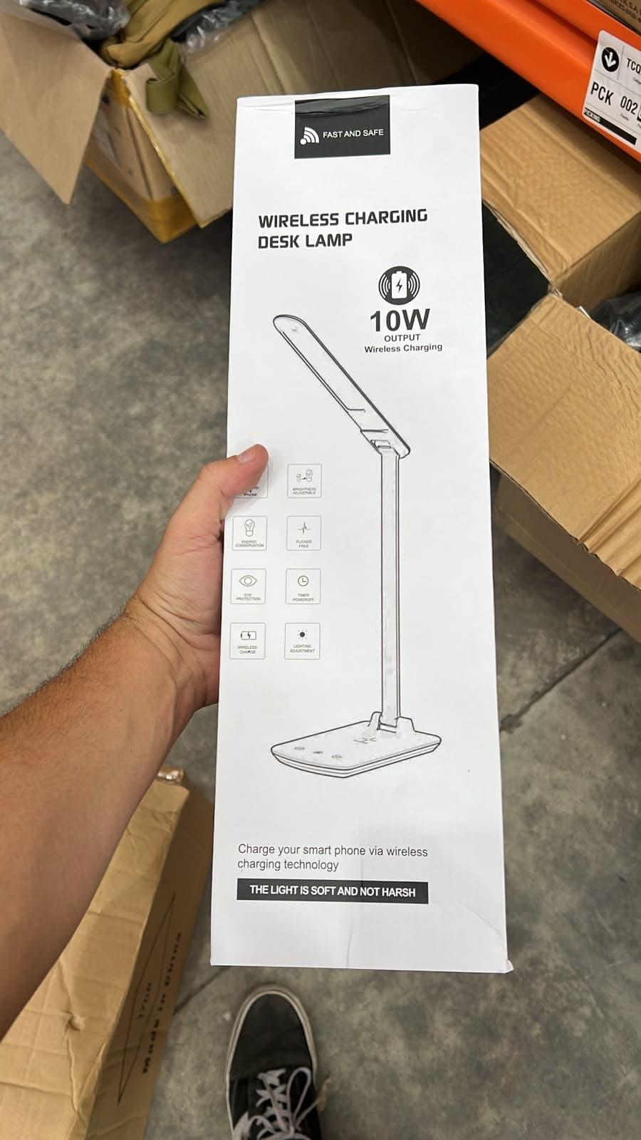 Frente de la caja de la lámpara Wireless Charging Desk Lamp (foto real), LAMPLEDPLEGABL — miniatura 8